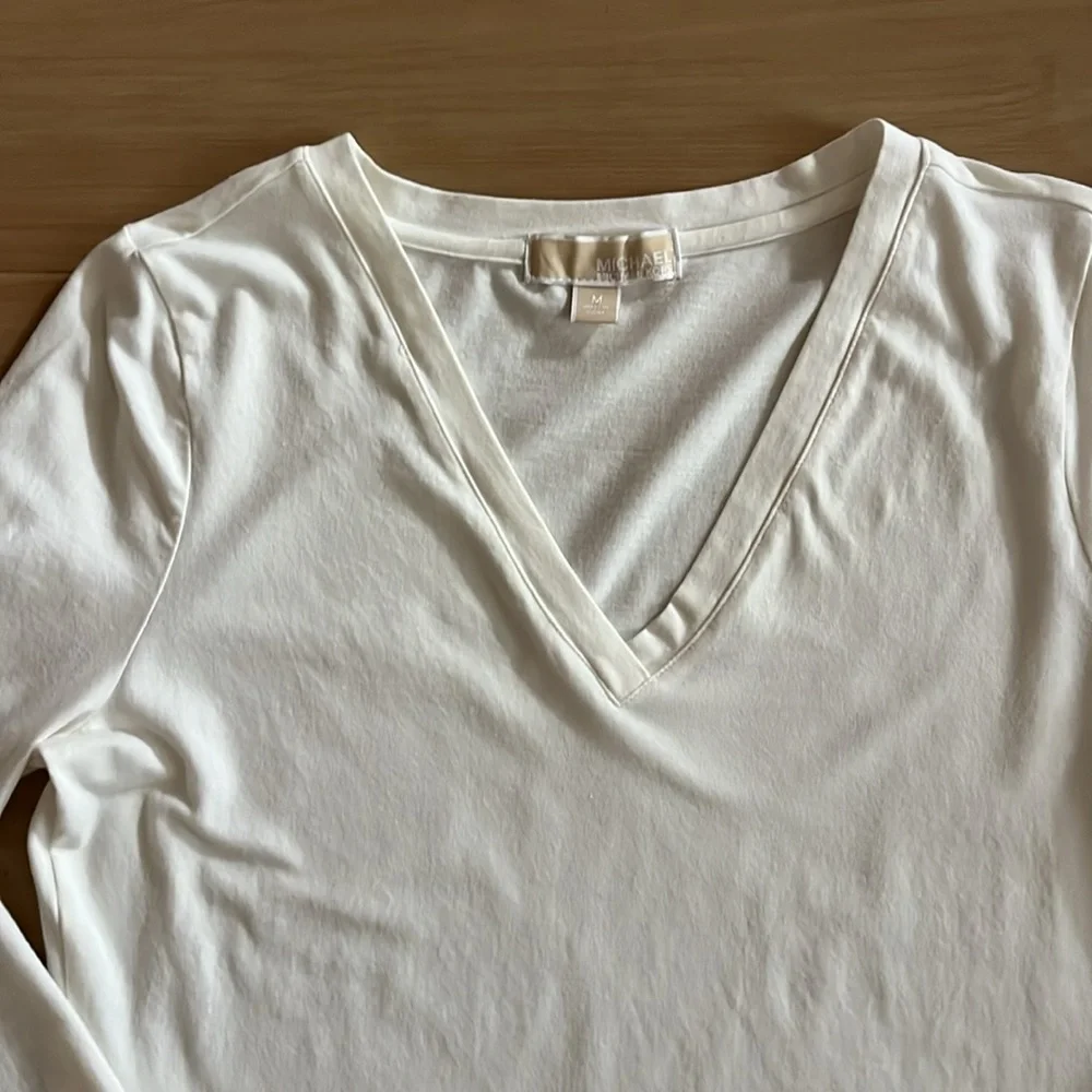 MICHAEL KORS CREAM 3/4SLEEN V-NECK TOP COTTON SPANDEX BLEND LIGHTWEIGHT MEDIUM